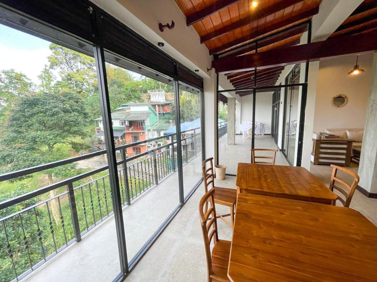 Lush Breeze Hotel Kandy Exterior photo