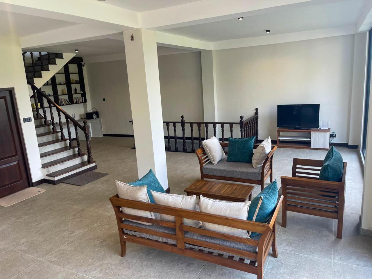 Lush Breeze Hotel Kandy Exterior photo