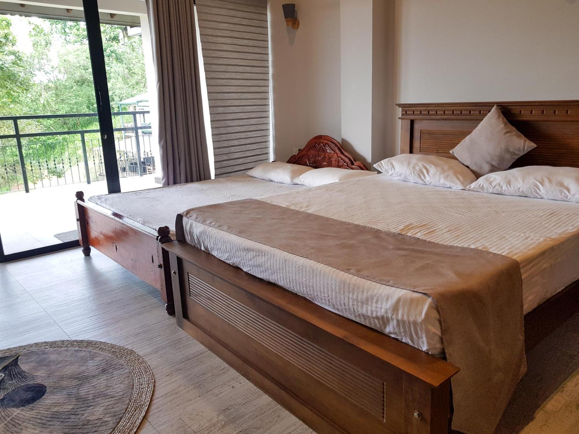 Lush Breeze Hotel Kandy Exterior photo