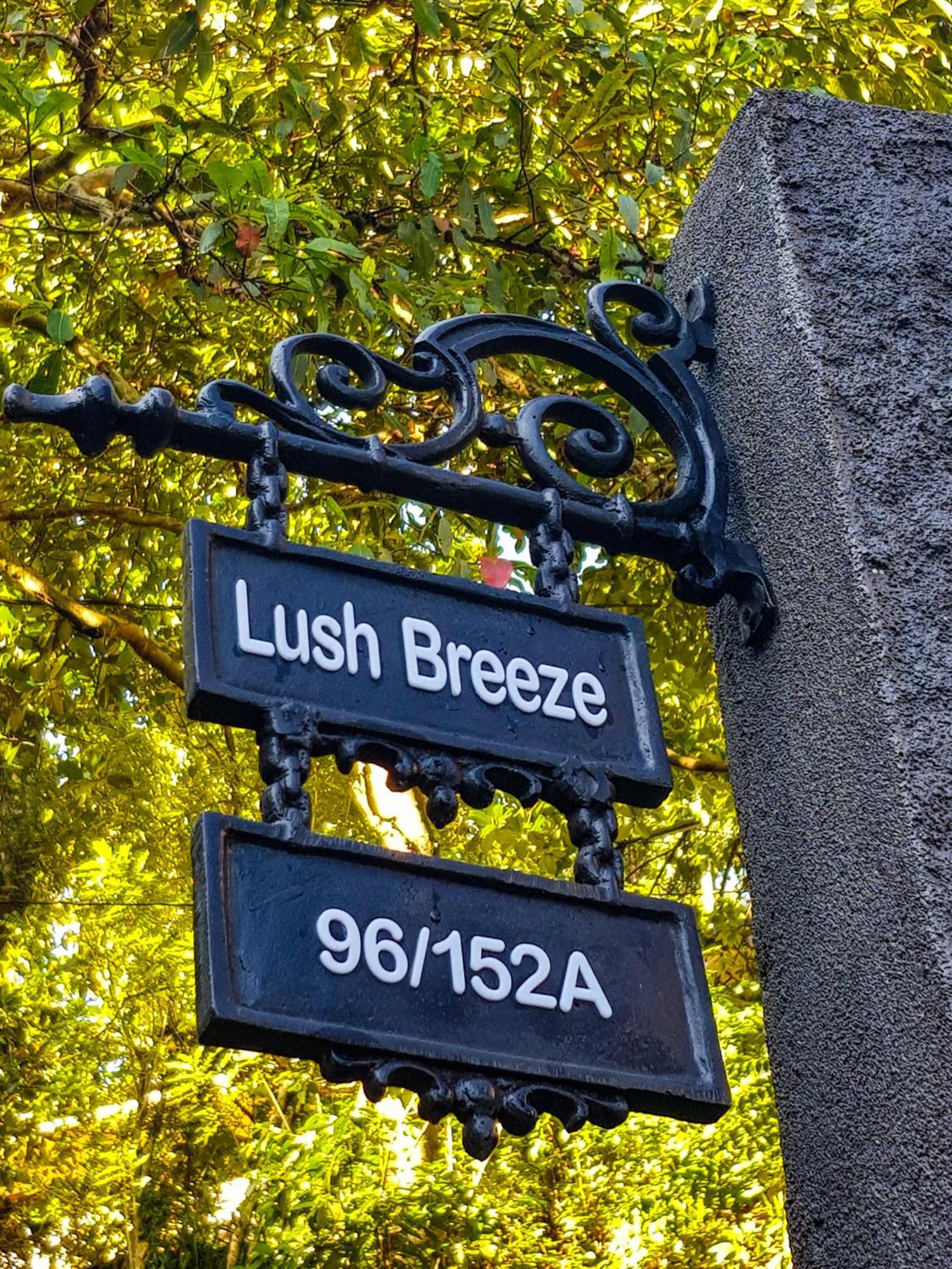 Lush Breeze Hotel Kandy Exterior photo